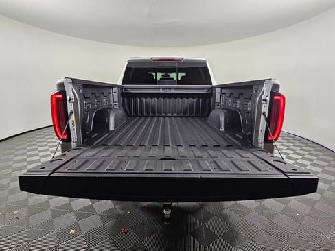Used 2019 GMC Sierra 1500 SLT image 16