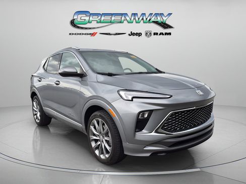 Used 2024 Buick Encore GX Avenir w/ Avenir Convenience Package AWD/4WD image 1