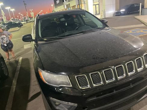 Used 2021 Jeep Compass Latitude w/ Sun and Sound Group FWD image 10
