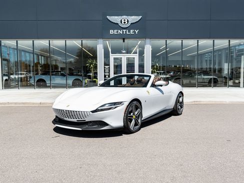 Used 2024 Ferrari Roma Spider RWD image 1