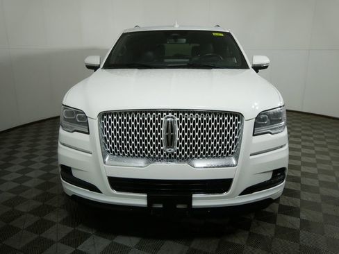 Used 2024 Lincoln Navigator Reserve w/ Equipment Group 201A image 8