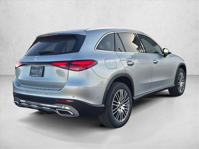 Certified 2026 Mercedes-Benz GLC 300 image 5