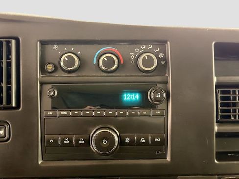 Used 2016 Chevrolet Express 3500 LT w/ LT Preferred Equipment Group image 12