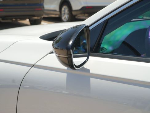 Used 2024 Honda Accord EX-L image 9