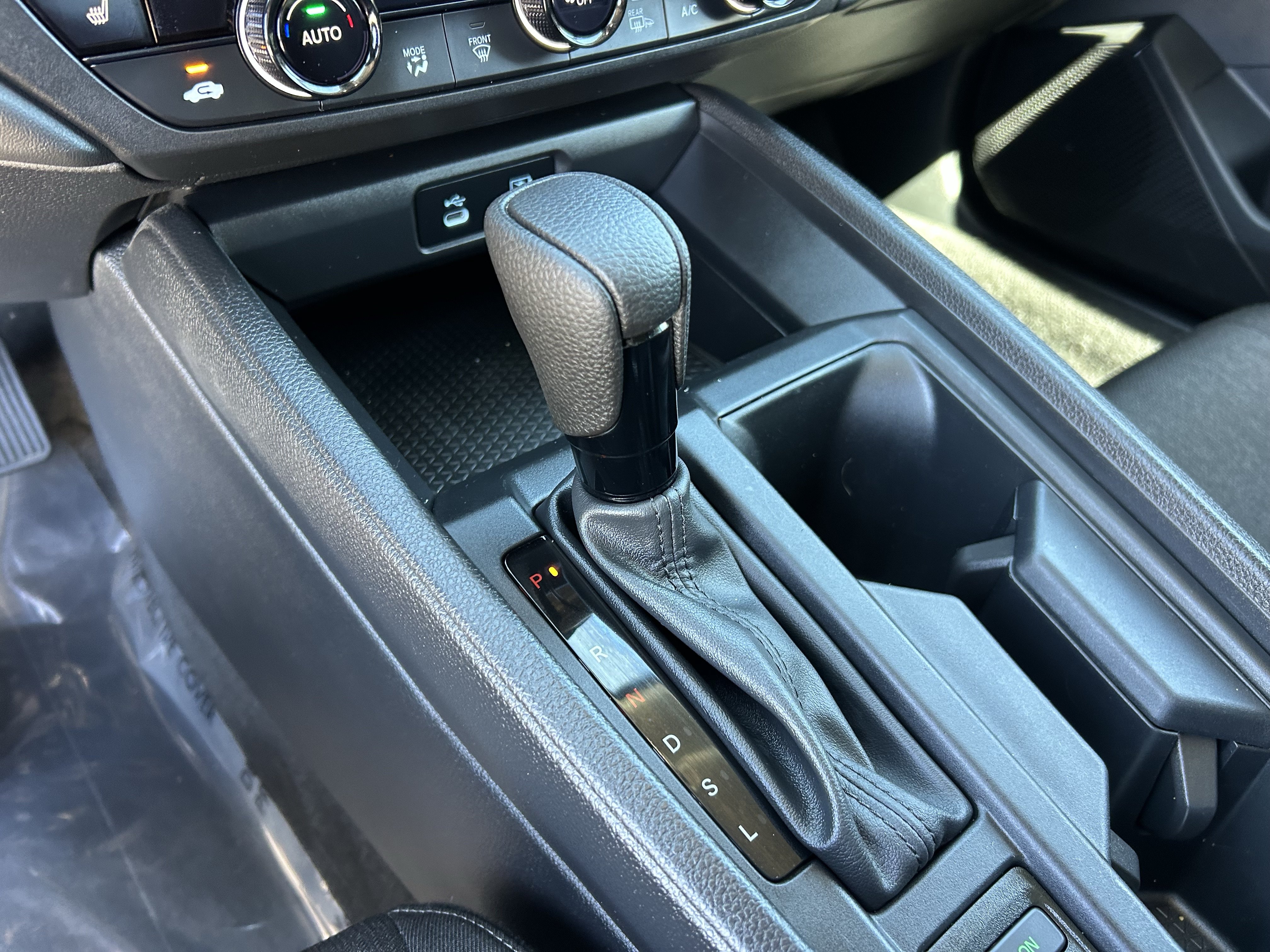 Used 2025 Honda Accord SE image 23