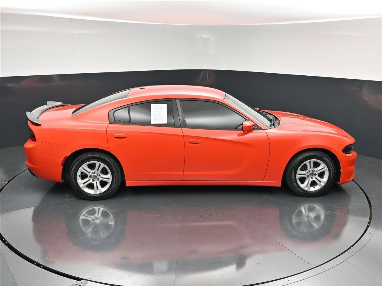 Used 2018 Dodge Charger SXT RWD image 22