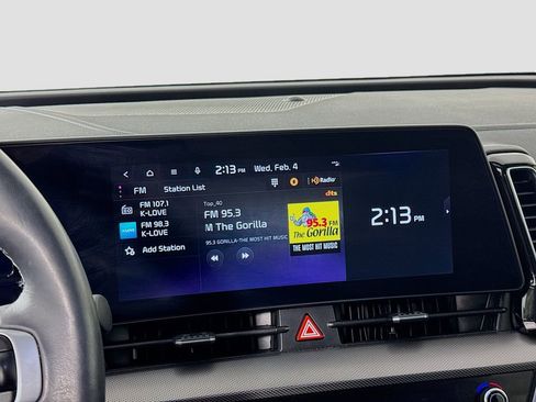 Used 2025 Kia Sportage SX image 15