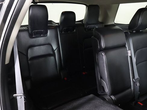 Used 2023 Nissan Pathfinder SL image 36