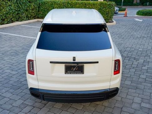 Used 2023 Rolls-Royce Cullinan Black Badge w/ Driver's Package image 37