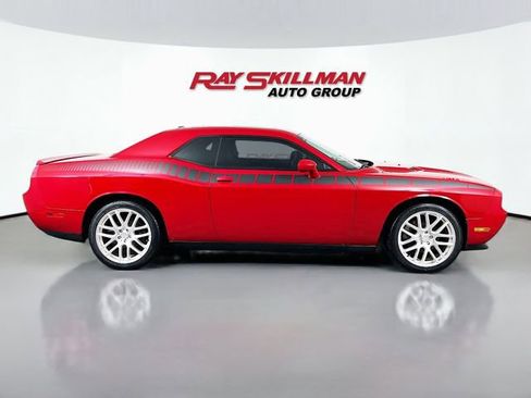 Used 2012 Dodge Challenger SXT Plus RWD image 8