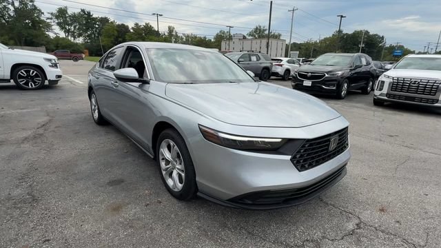 Used 2025 Honda Accord LX image 2