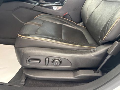 Used 2019 Chevrolet Blazer Premier w/ Sun and Wheels Package FWD image 19