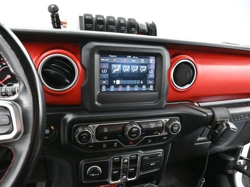 Used 2020 Jeep Wrangler Unlimited Rubicon AWD/4WD image 18