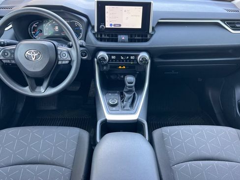 Certified 2025 Toyota RAV4 XLE AWD/4WD image 15