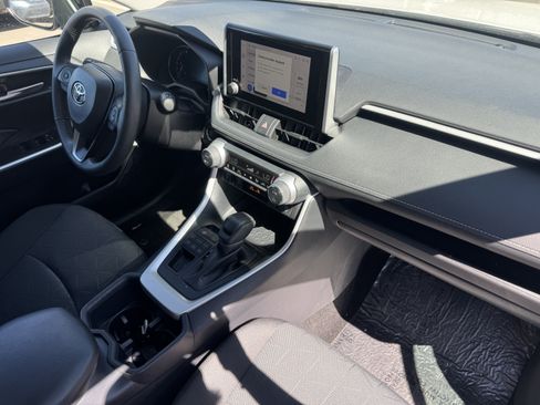 Certified 2025 Toyota RAV4 XLE w/ Convenience Package AWD/4WD image 28