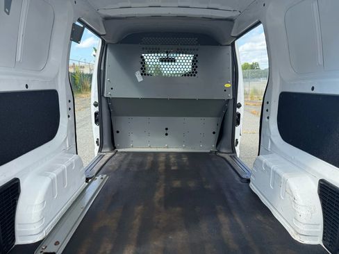 Used 2018 Nissan NV200 SV w/ Navigation Package image 38