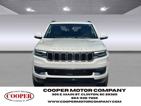 Used 2022 Jeep Wagoneer Series I RWD image 8