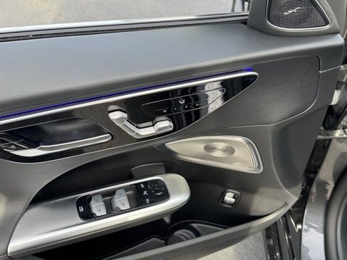 Used 2024 Mercedes-Benz C 300 4MATIC Sedan image 19
