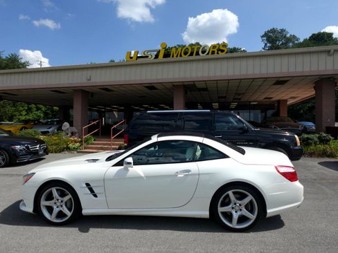 Used 2014 Mercedes-Benz SL 550 w/ Sport Wheel Package image 4