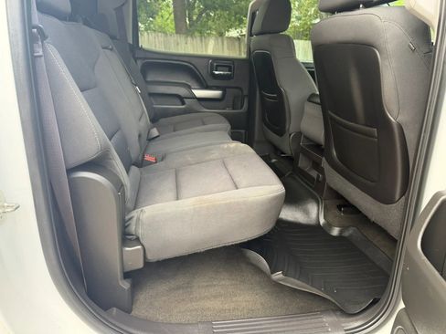 Used 2015 Chevrolet Silverado 1500 LT AWD/4WD image 12