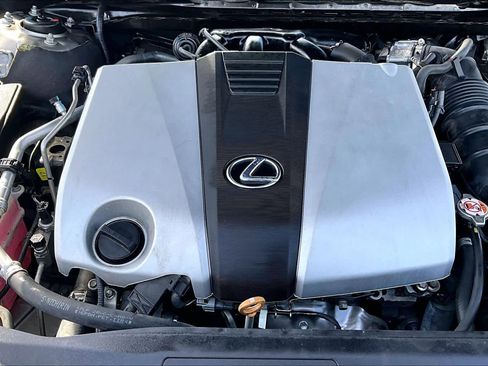 Used 2019 Lexus ES 350 Ultra Luxury w/ Accessory Package image 31