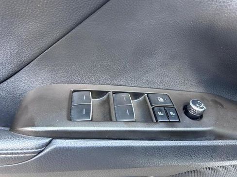 Used 2024 Toyota Camry XLE w/ Navigation Package image 19