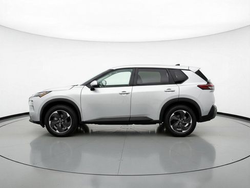 Used 2025 Nissan Rogue SV image 5