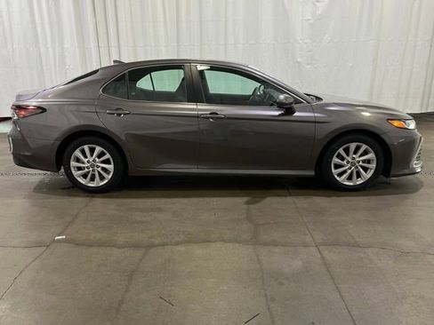 Certified 2023 Toyota Camry LE image 3