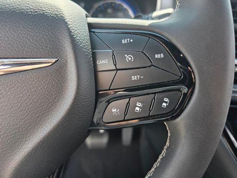 Used 2024 Chrysler Pacifica Touring-L w/ S Appearance Package AWD/4WD image 28