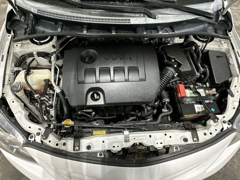 Used 2011 Toyota Corolla S image 22