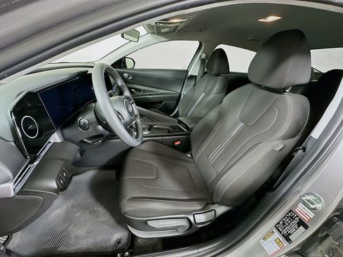 Used 2024 Hyundai Elantra SEL image 21
