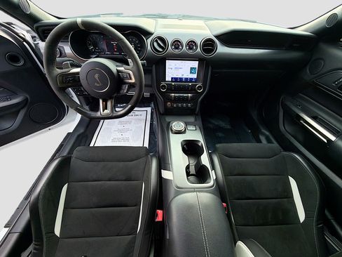 Used 2022 Ford Mustang Shelby GT500 w/ Technology Package image 15