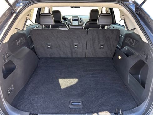 Used 2024 Ford Edge SEL image 18