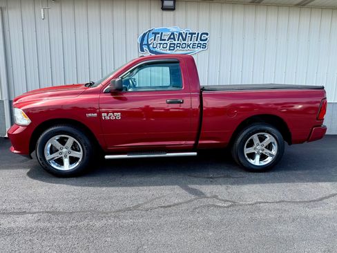 Used 2013 RAM 1500 Express RWD image 2