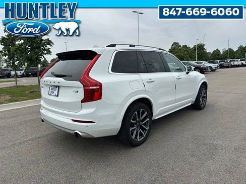 Used 2018 Volvo XC90 T5 Momentum w/ Momentum Plus Package AWD/4WD image 4