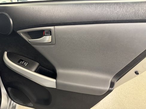 Used 2013 Toyota Prius Four image 22