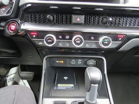 Used 2025 Honda CR-V EX-L image 18