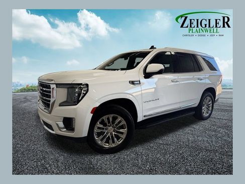 Used 2024 GMC Yukon SLT w/ SLT Luxury Package AWD/4WD image 1