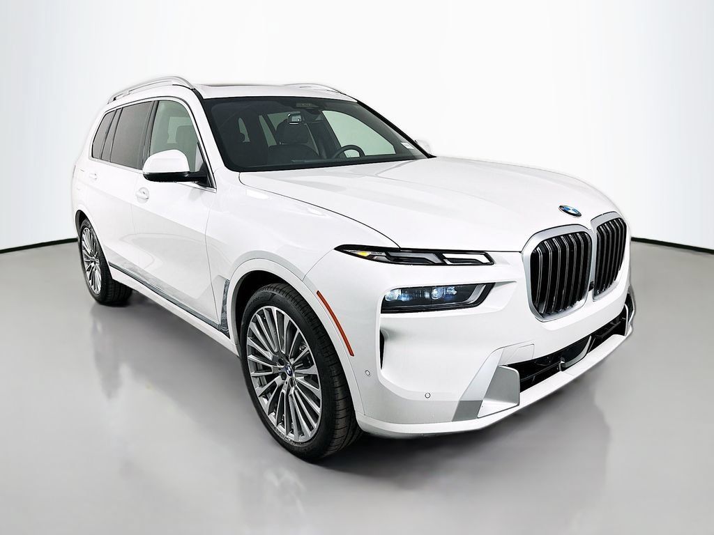 Used 2026 BMW X7 xDrive40i AWD/4WD image 3