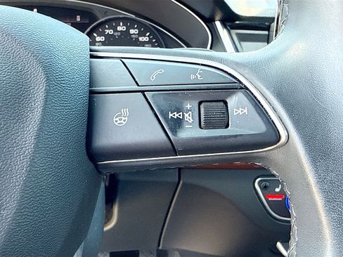 Used 2021 Audi Q5 Premium w/ Convenience Package image 38