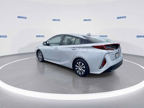 Used 2021 Toyota Prius Prime XLE FWD image 6