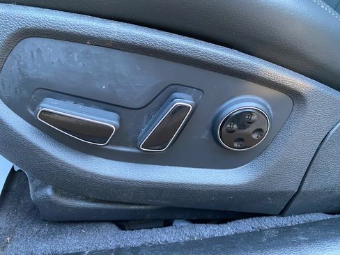 Used 2015 Hyundai Genesis 3.8 image 23