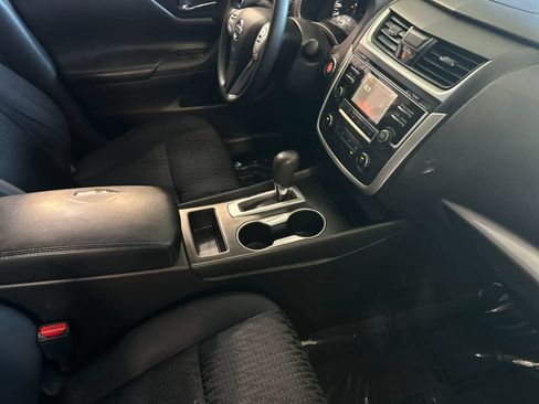 Used 2016 Nissan Altima 2.5 S w/ Power Driver Seat Package FWD image 16