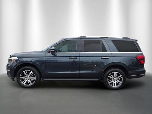 Used 2024 Ford Expedition Limited RWD image 2