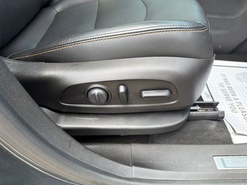Used 2019 Chevrolet Equinox Premier AWD/4WD image 14