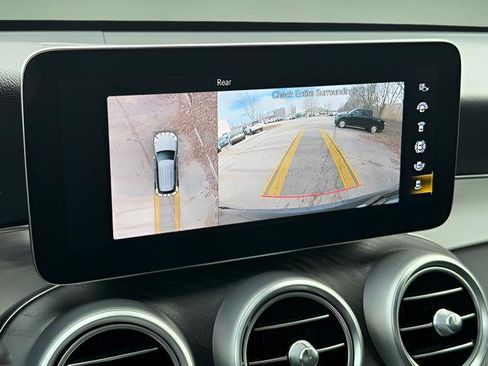 Used 2022 Mercedes-Benz GLC 300 4MATIC image 43