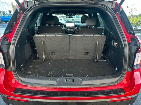 Certified 2025 Ford Explorer ST-Line image 35