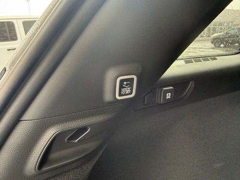 New 2025 Jeep Grand Cherokee Overland AWD/4WD image 41
