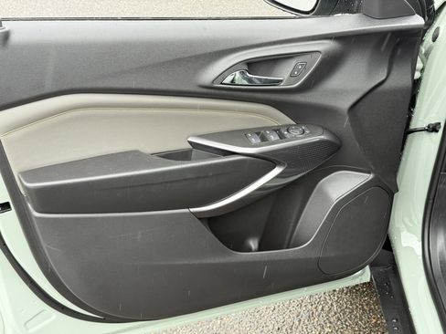 New 2026 Chevrolet Trax ACTIV w/ Sunroof Package FWD image 9