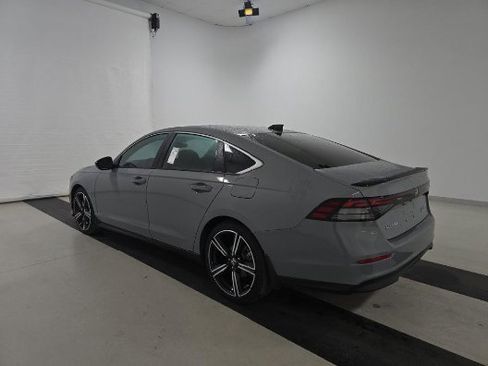 Used 2024 Honda Accord Sport image 5